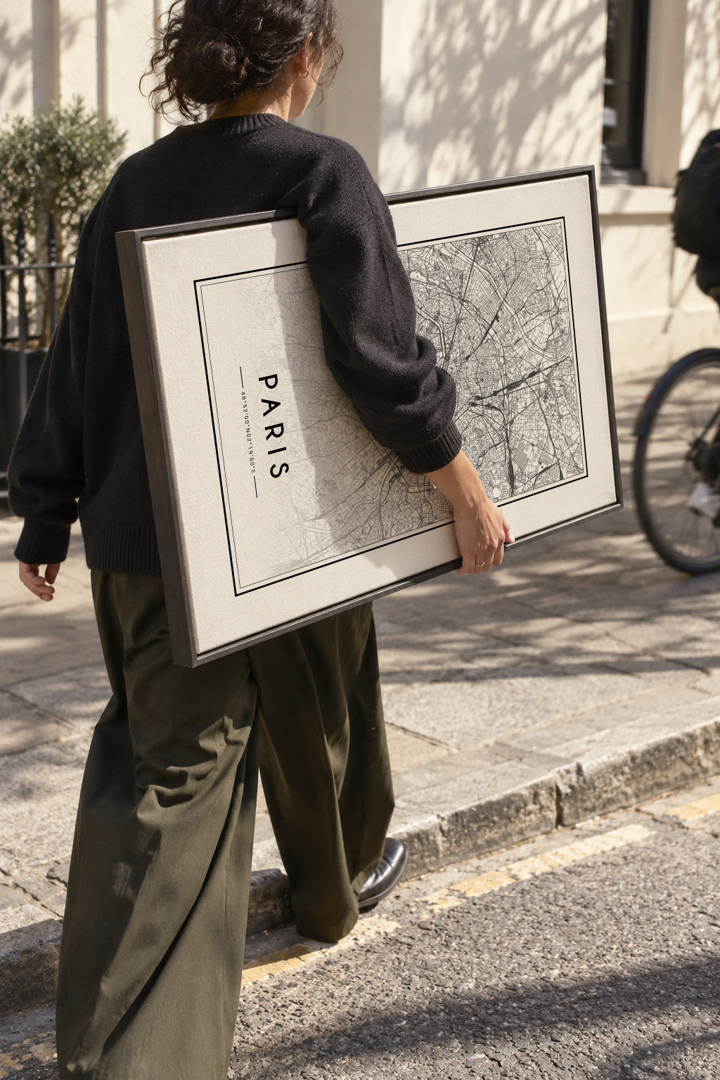 Paris map - Framed canvas in an interior
