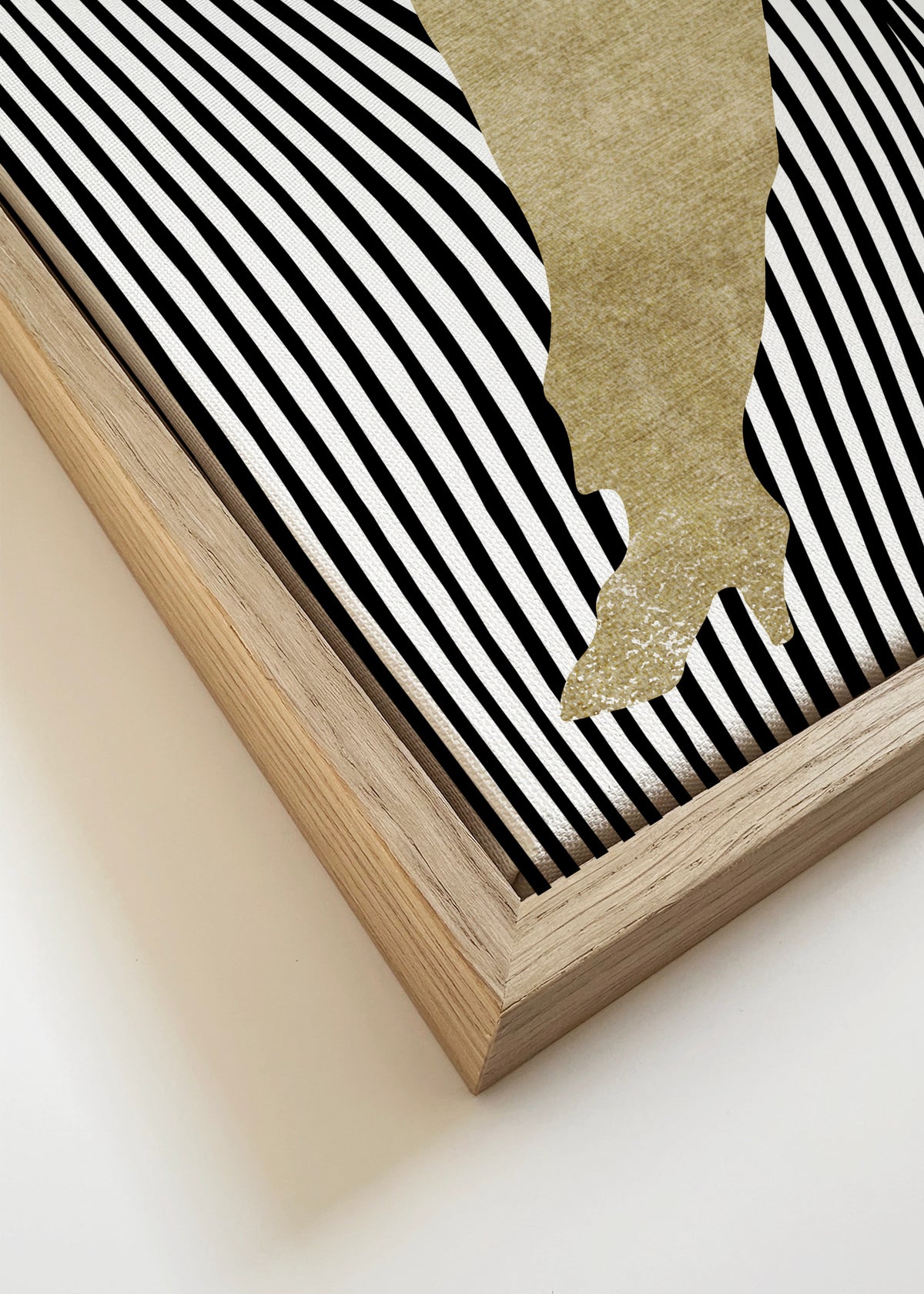 La madame noir - Framed canvas detail