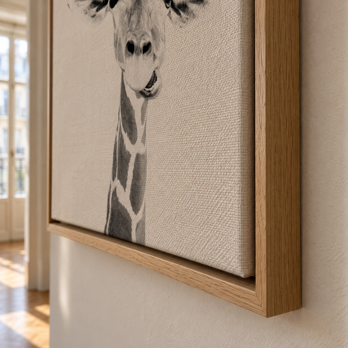 Baby giraffe - Framed canvas detail
