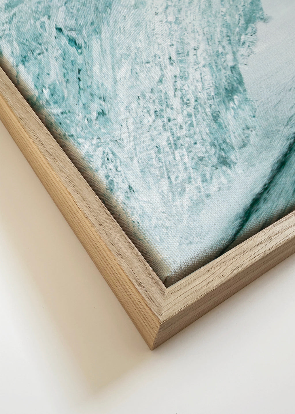 Big ocean wave - Framed canvas detail
