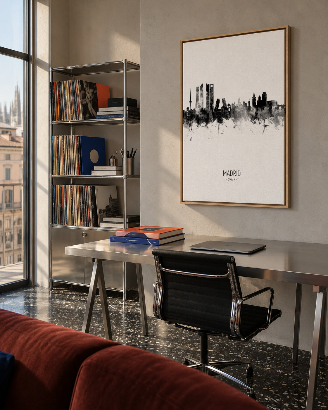 Madrid Skyline en blanco y negro - Framed canvas in an interior