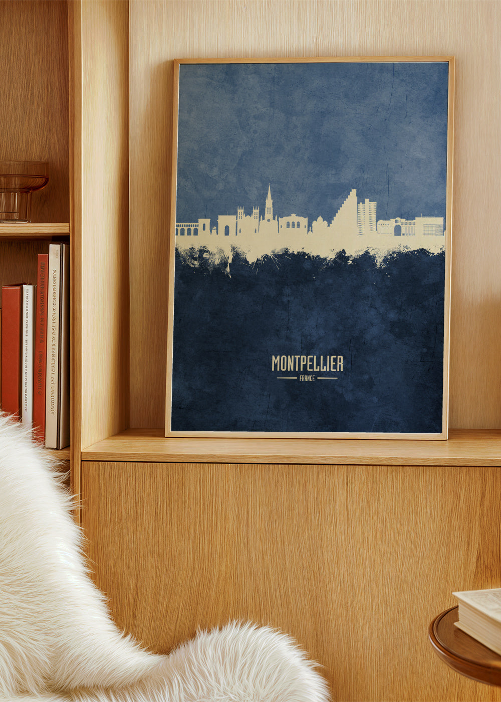 Montpellier Skyline azul - Framed poster in an interior