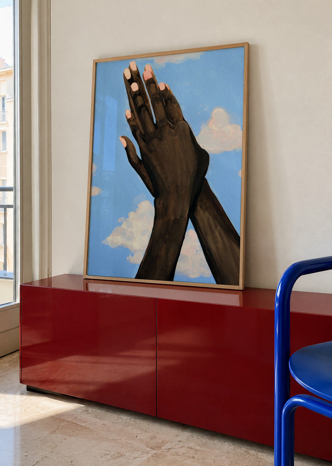 Himmel blau - Framed poster in an interior