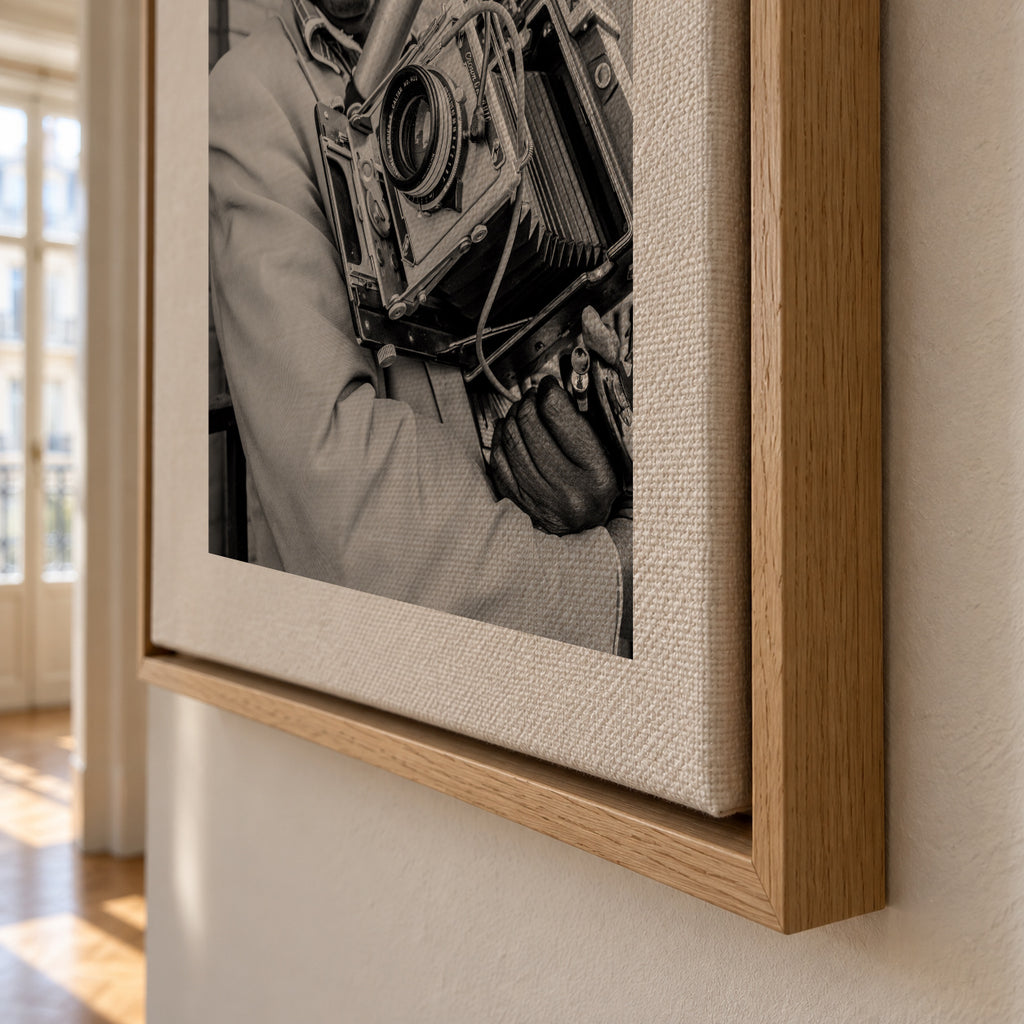 MrLouis MendesNYCUSA Street Photography Icon - Framed canvas detail