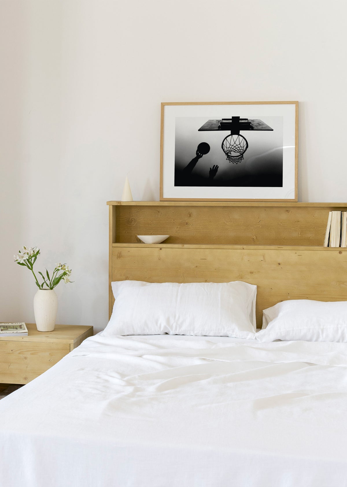 n/t - Framed poster in an interior