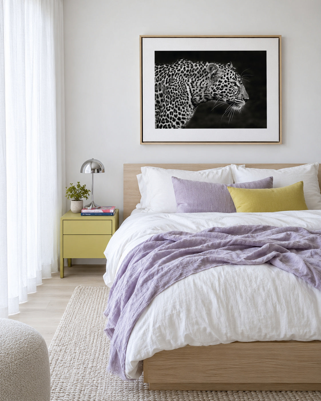 Leopard Close Up - Framed canvas in an interior