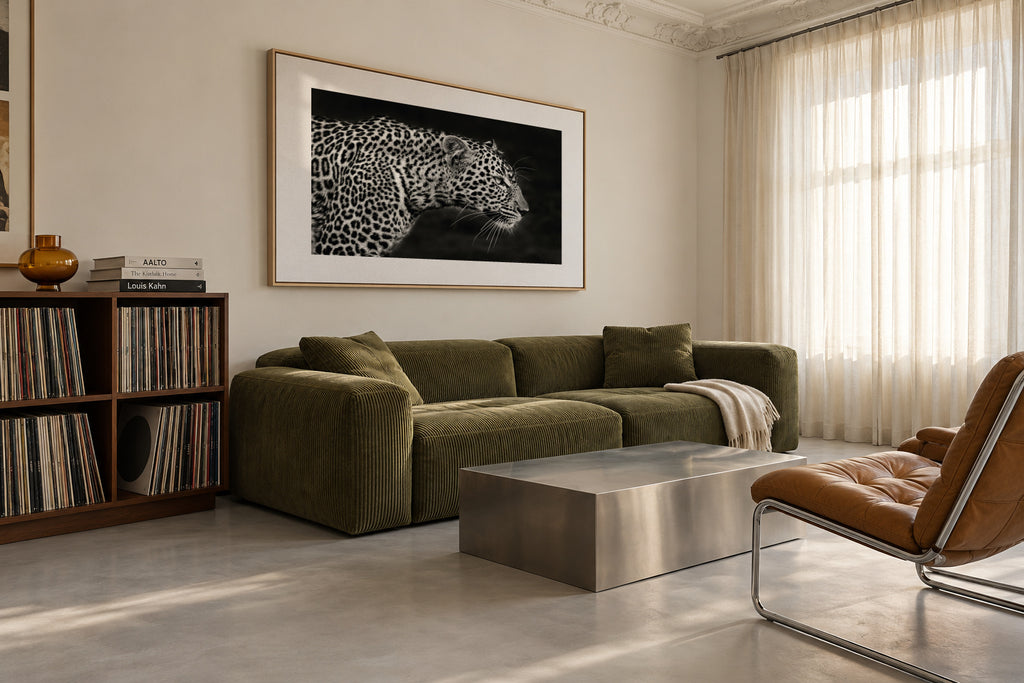 Leopard Close Up - Framed canvas in an interior