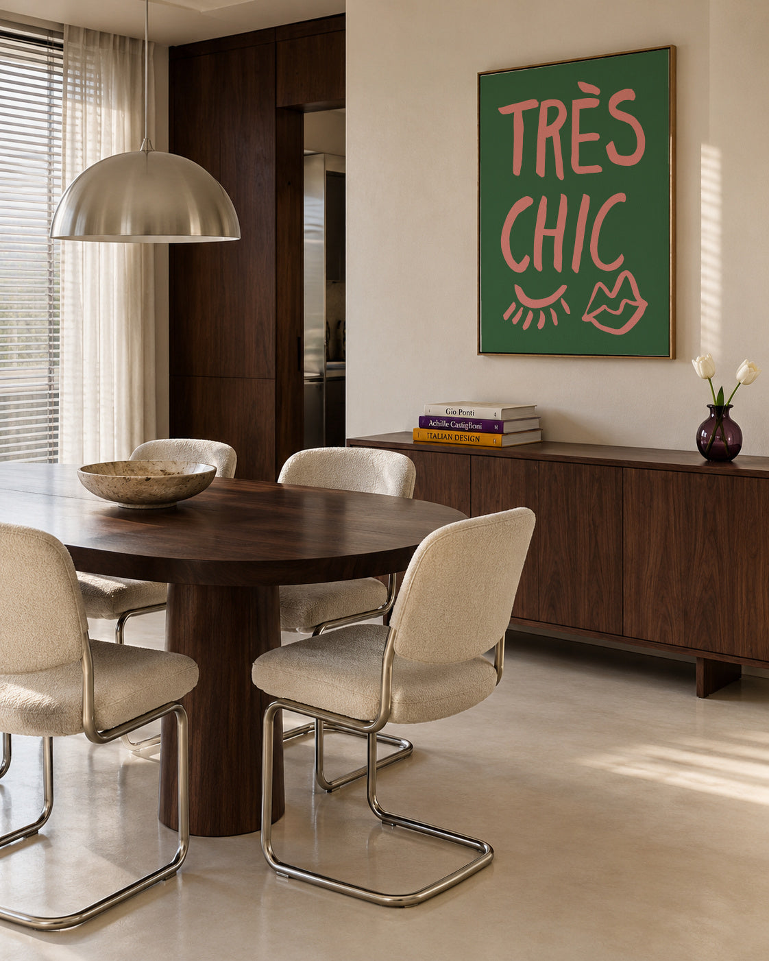 TrAus Chic Green - Framed canvas in an interior