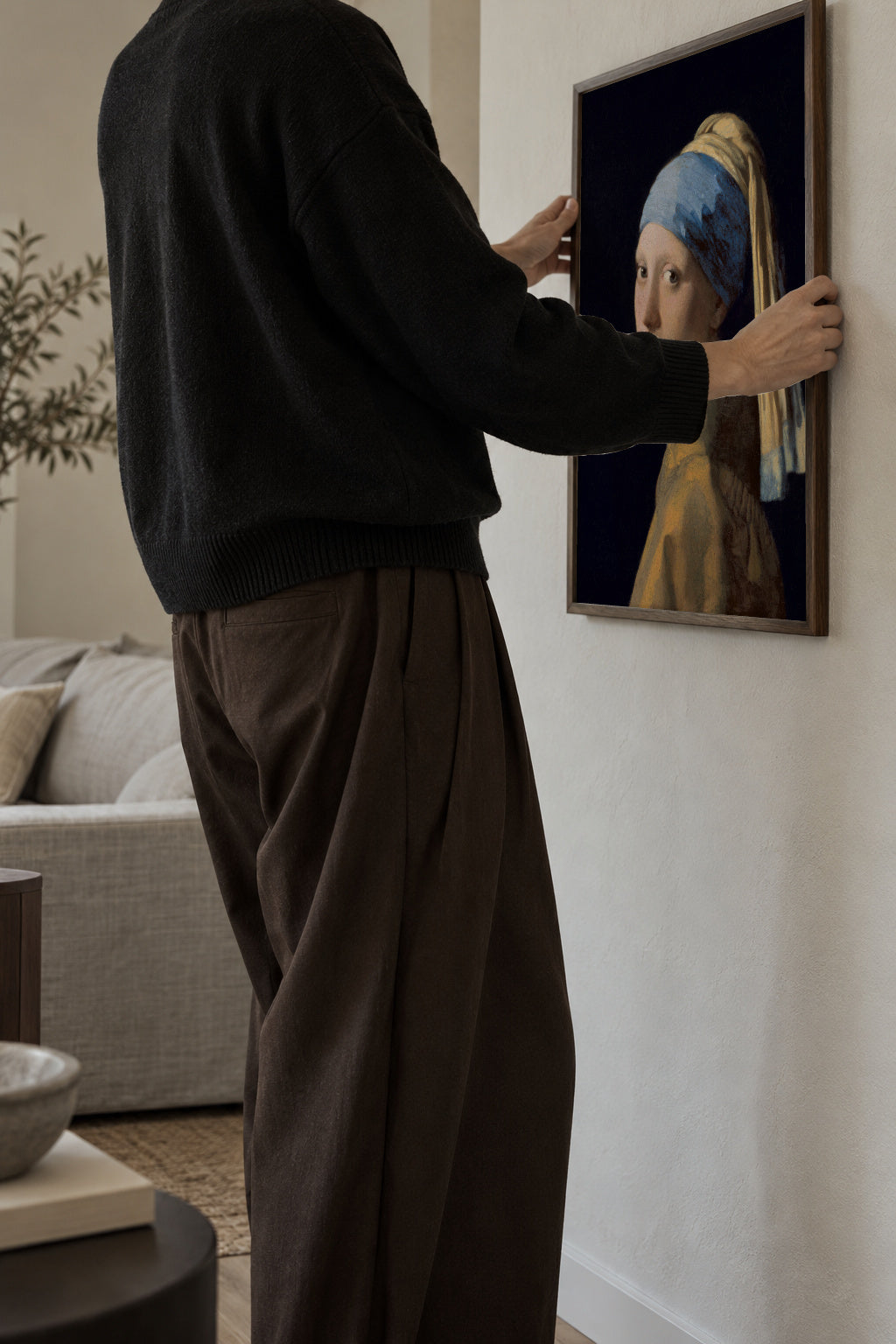 Girl with a pearl earring - Johannes Vermeer - Framed poster in an interior