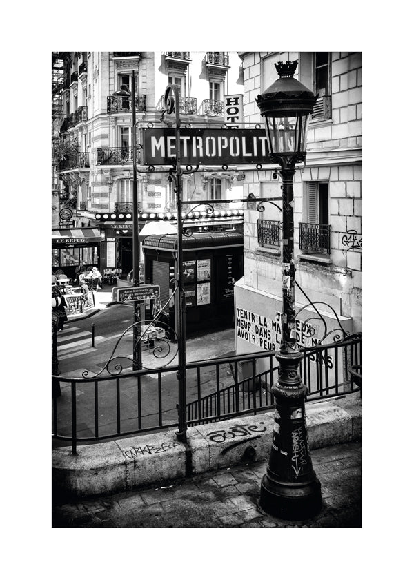 Black Montmartre - Paris Metro