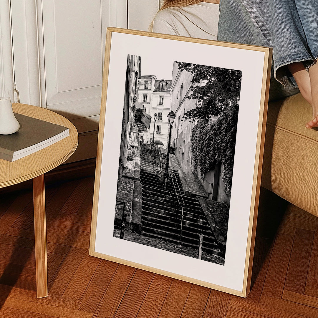 Black Montmartre - Paris Step by Step