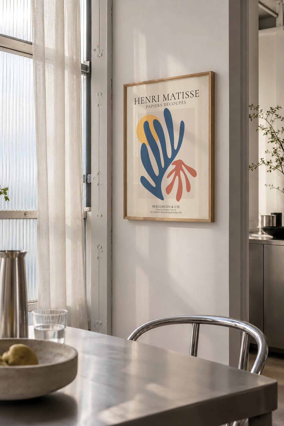 Henri Matisse papiers découpés IV - Framed poster in an interior