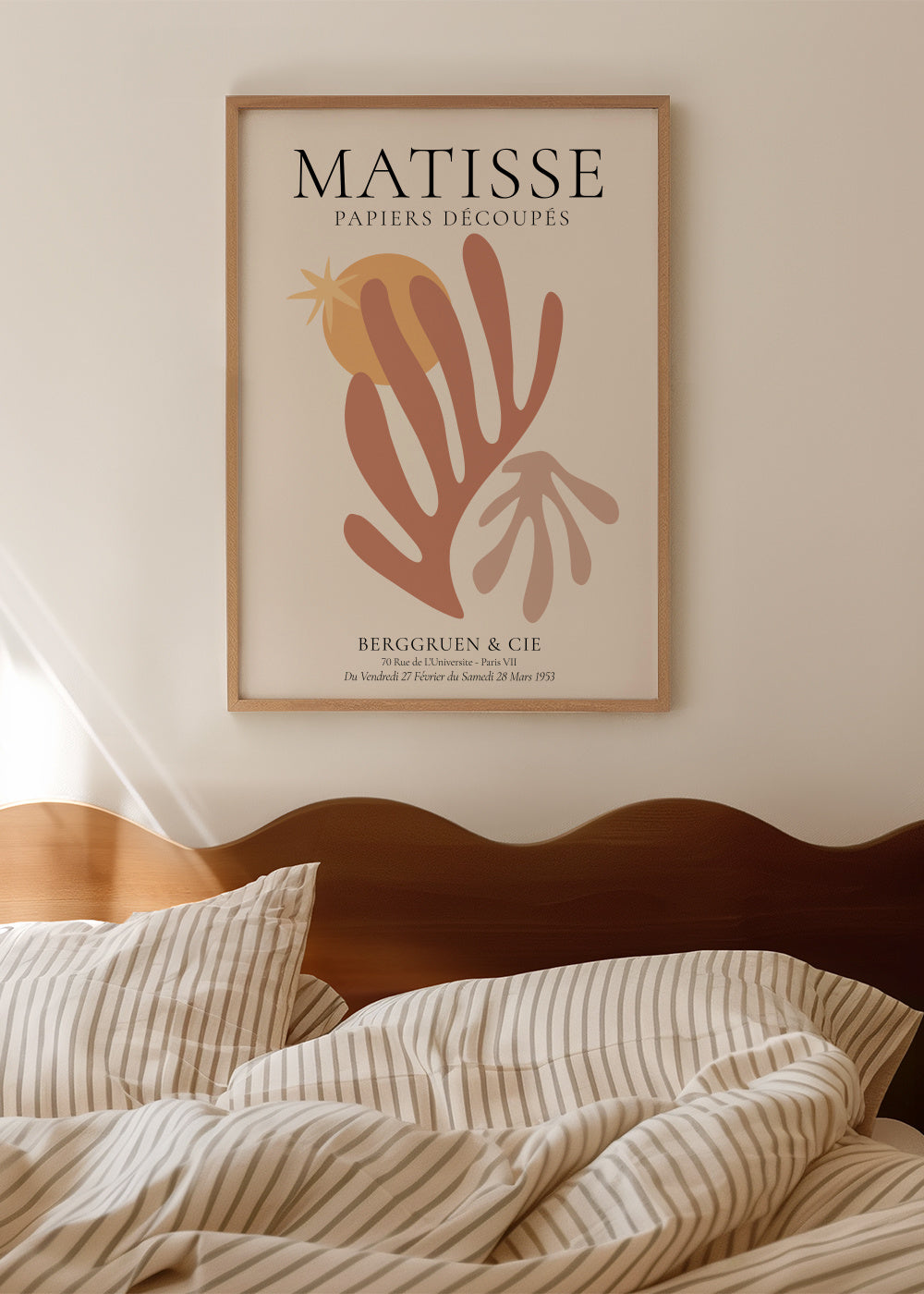 Henri Matisse papiers découpés IX - Framed poster in an interior