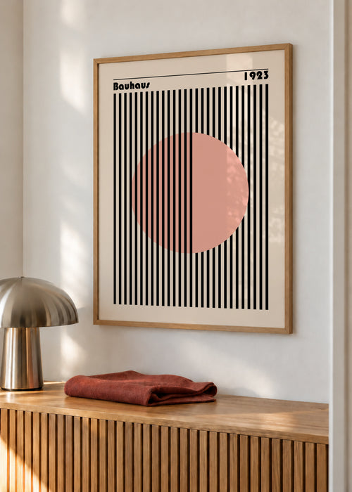 Bauhaus Pink Circle - Poster en ambiente