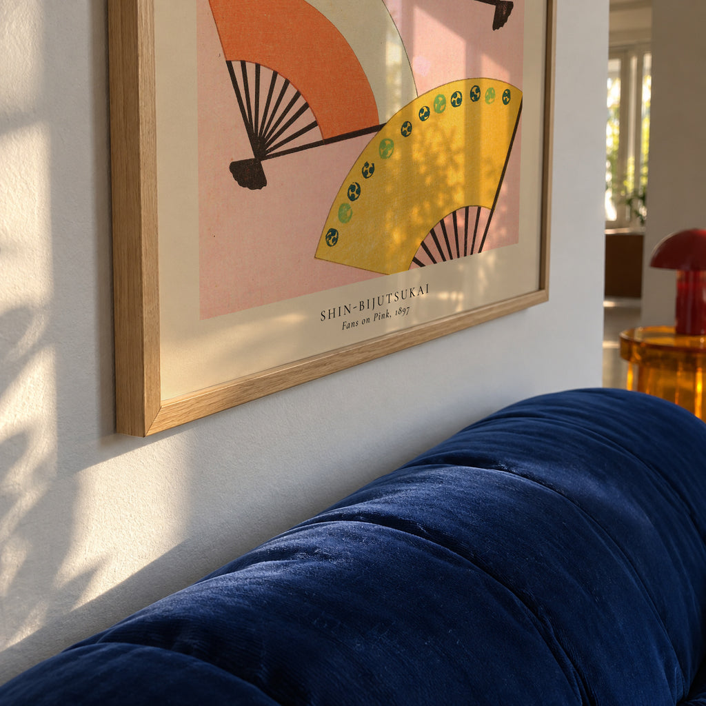Shin-Bijutsukai - Fans on pink - Framed poster detail