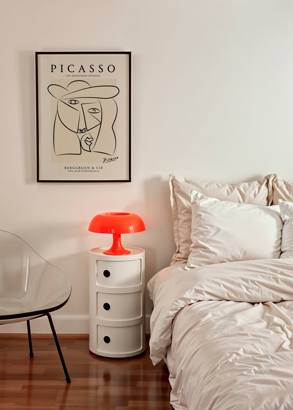 Picasso Woman in a Hat Sktech Poster - Framed poster in an interior