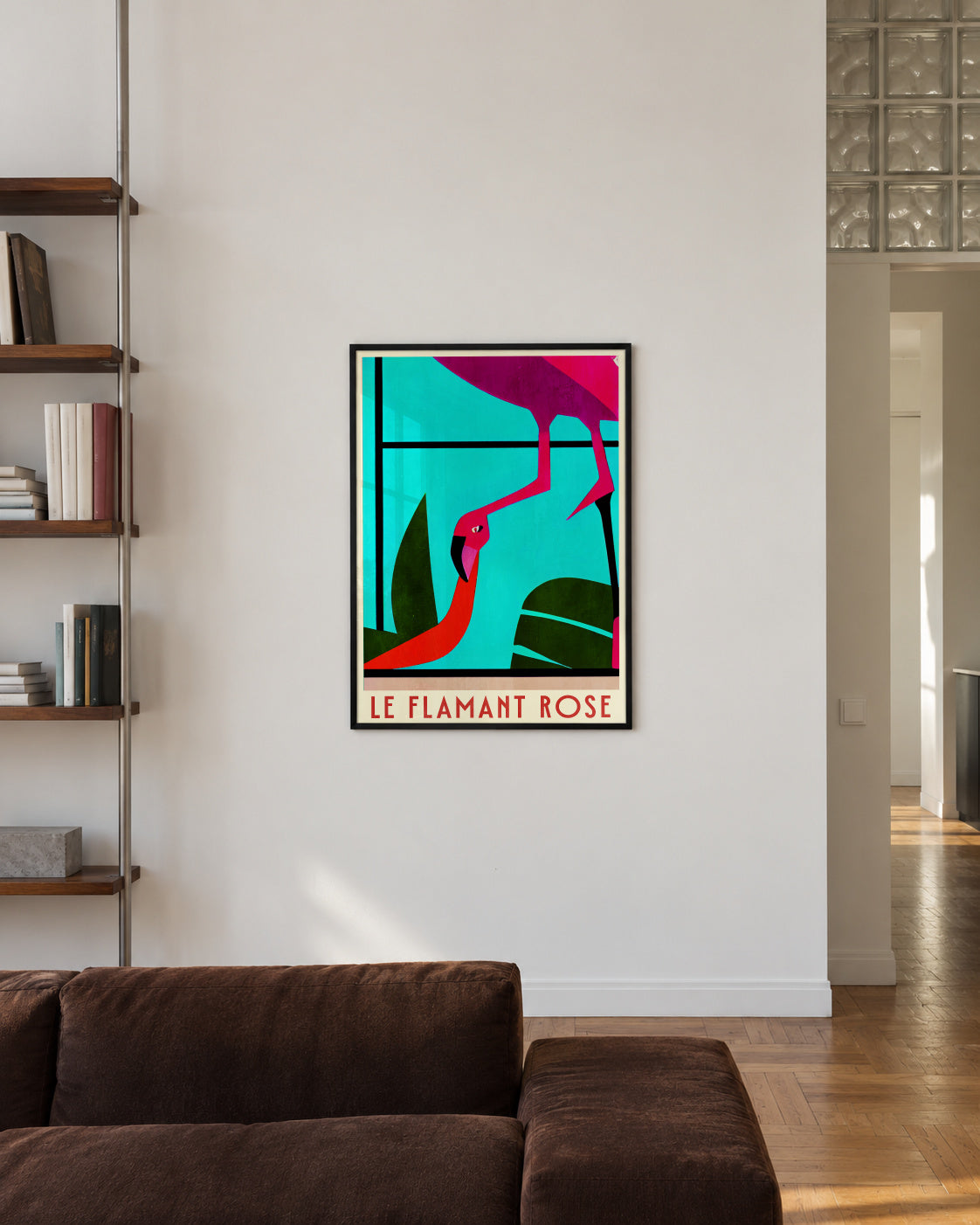 Le Flamant Rose? - Framed poster in an interior