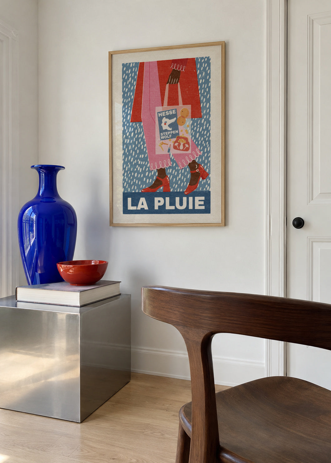 La Pluie French Style - Framed poster in an interior