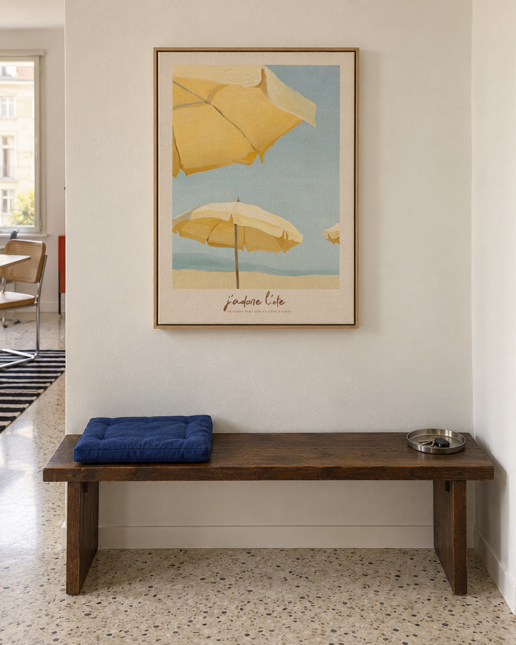 Le été - Framed canvas in an interior