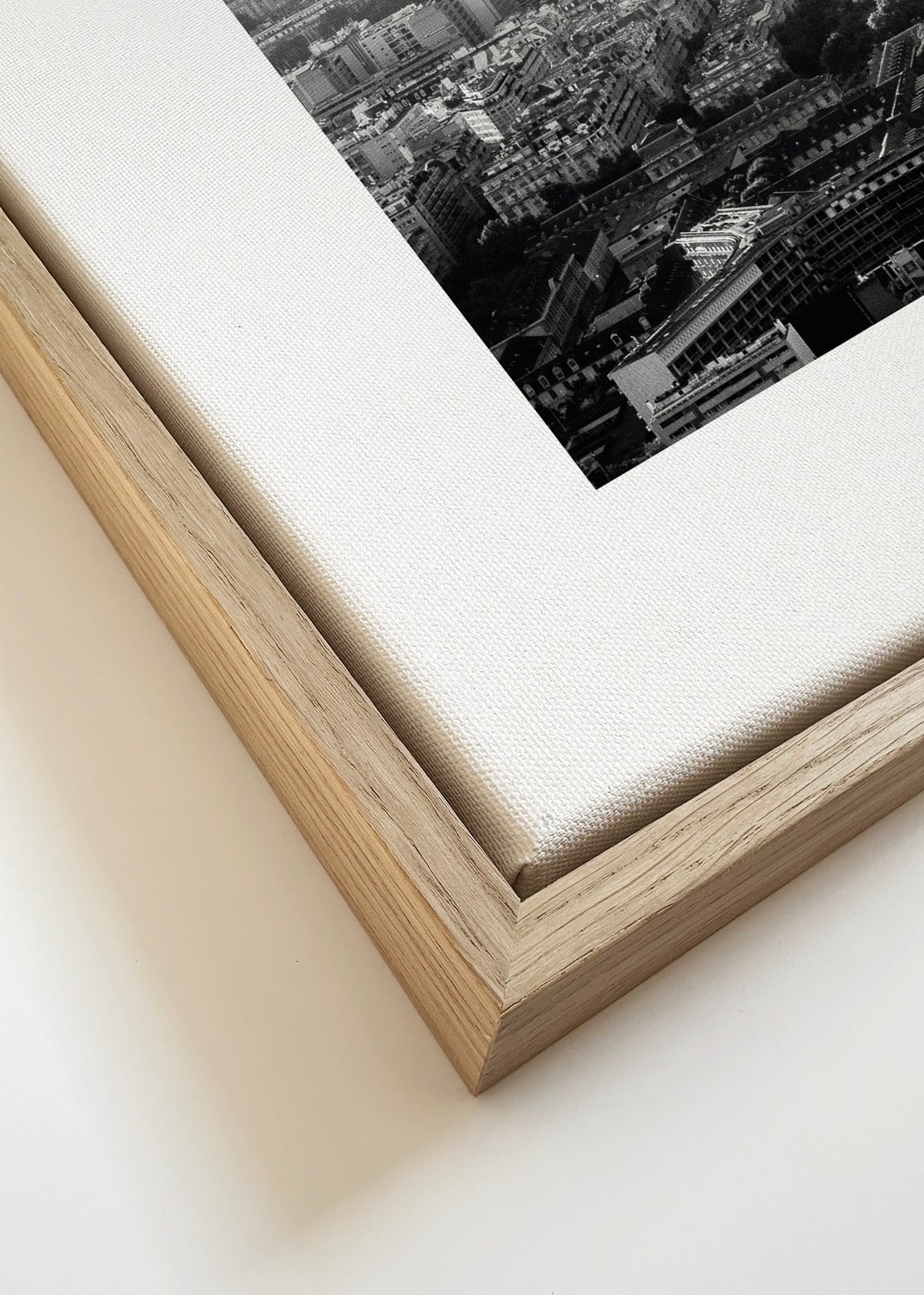 Paris - Framed canvas detail