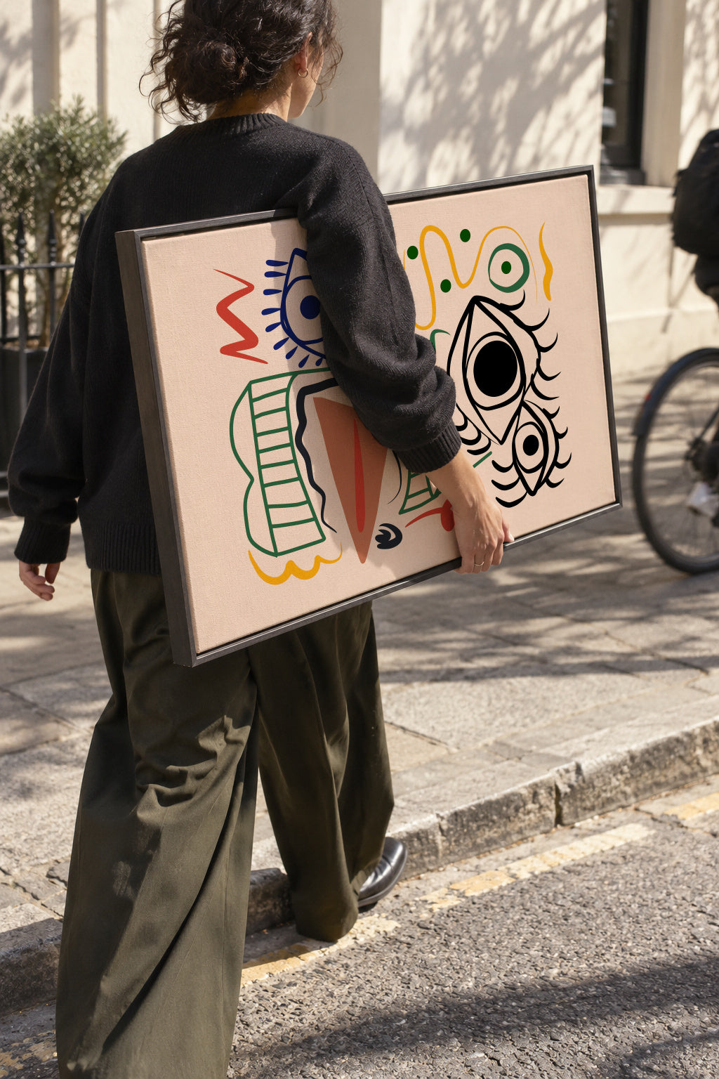 Line Art Bizarre Totem - Framed canvas in an interior