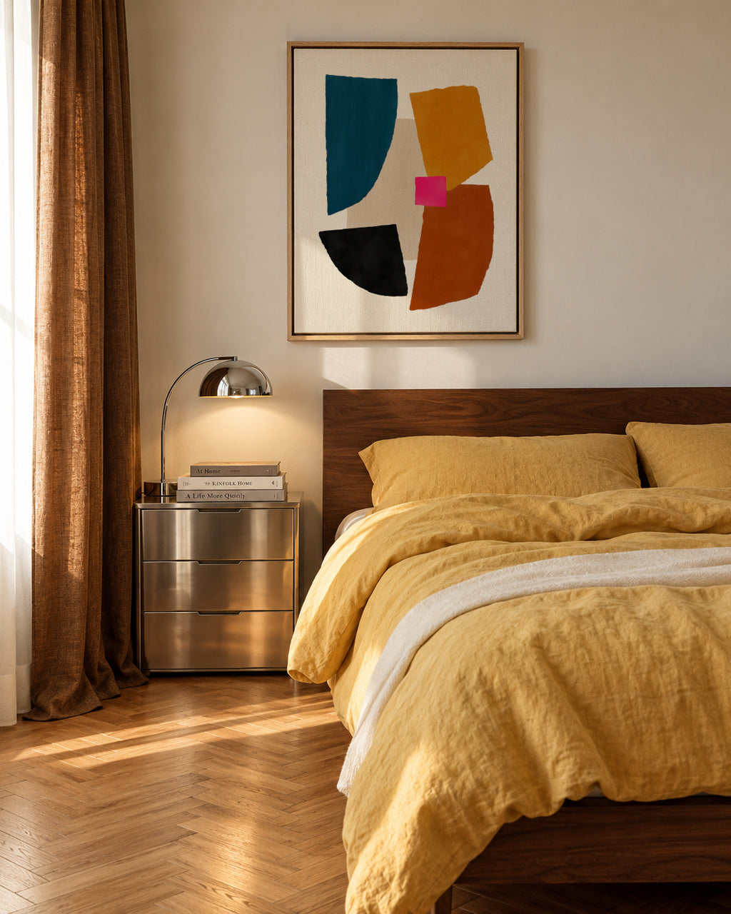 Pink Center - Framed canvas in an interior