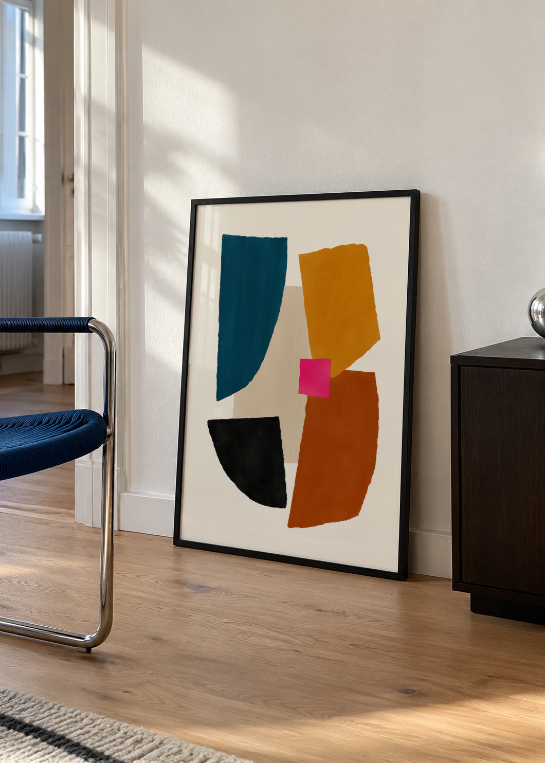 Pink Center - Framed poster in an interior