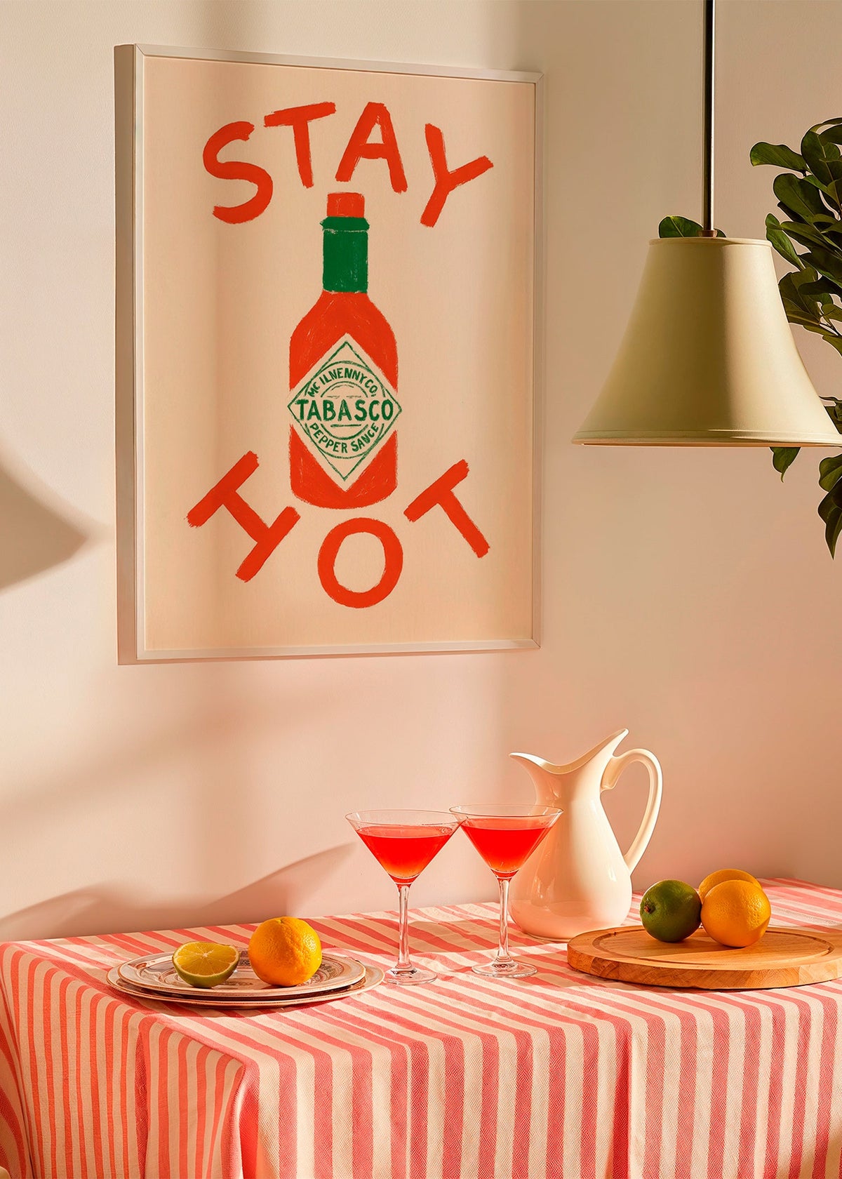 Cuadro de cocina Stay Hot con botella ilustrada – Product2