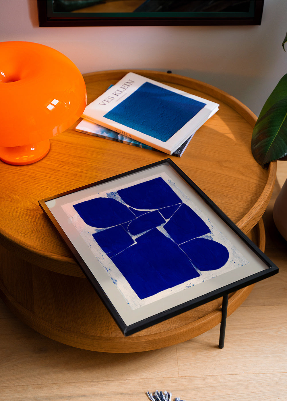 Cuadro geométrico azul índigo con bloques orgánicos – Product2