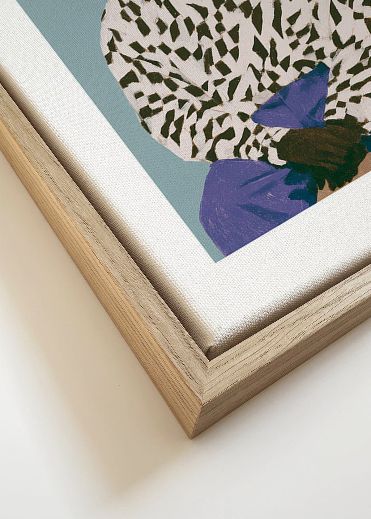 Ilustración figura con camiseta estampada y pantalón morado – Canvas detail