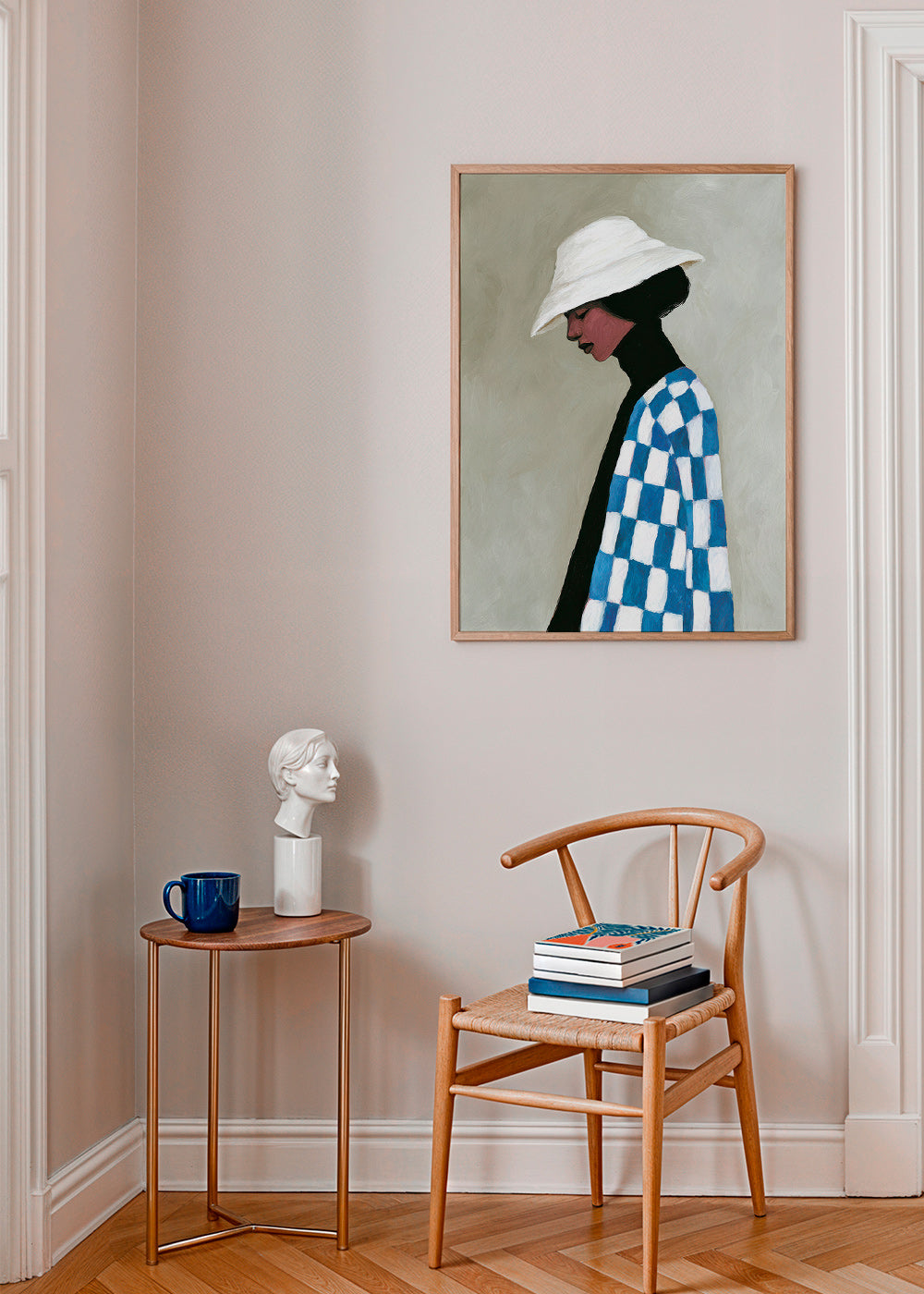 Ilustración perfil femenino con sombrero y cuadros – Product1